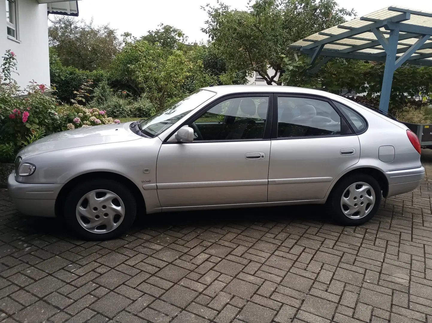 Toyota Corolla Corolla 1.6 linea sol Argintiu - 1