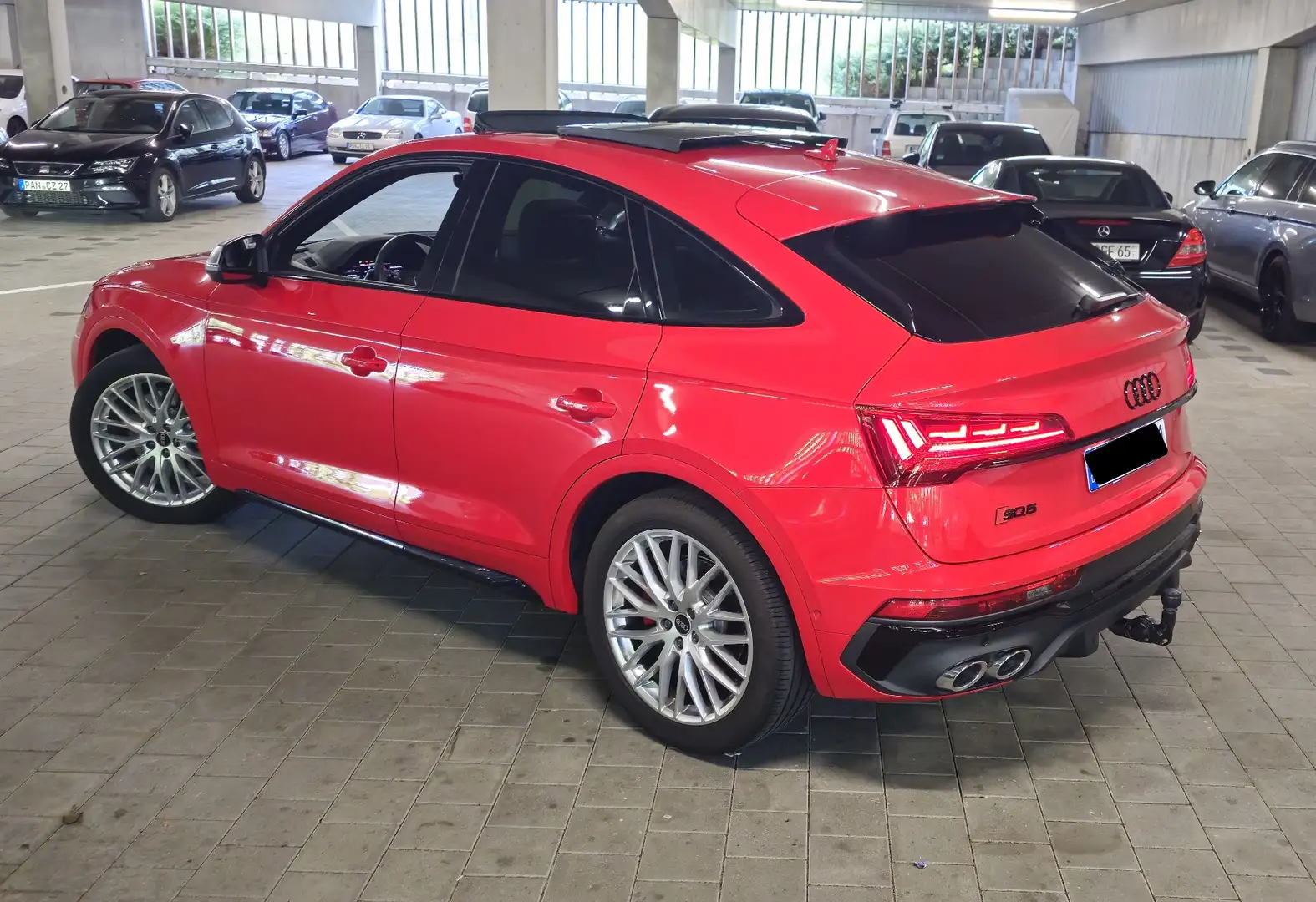 Audi SQ5 SPB/ Standh/ OLED/ AHK/ HUD/ GARANTIE/ 360/ Luftfa Rot - 2