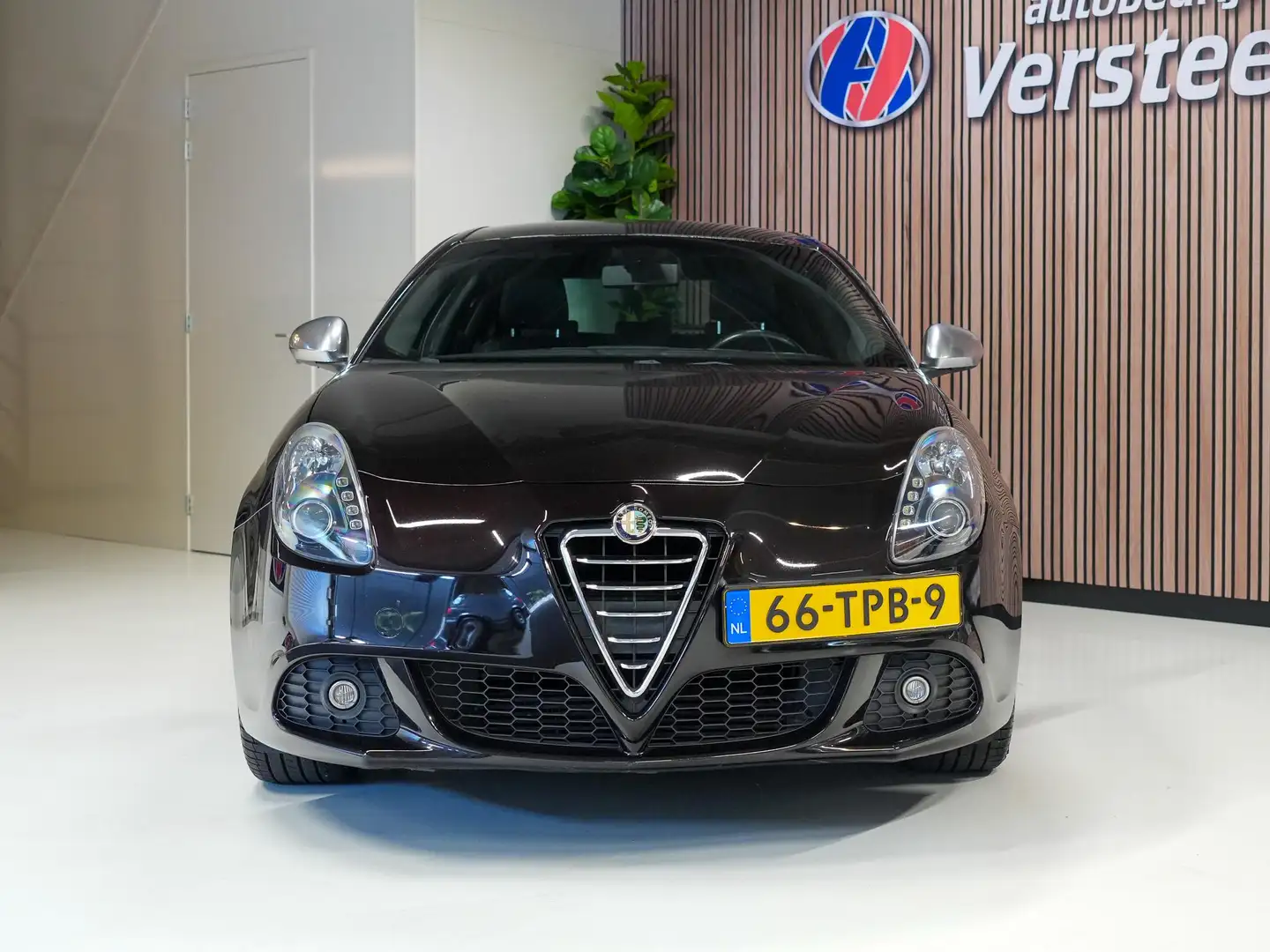 Alfa Romeo Giulietta 1.4 T Distinctive Nero - 2