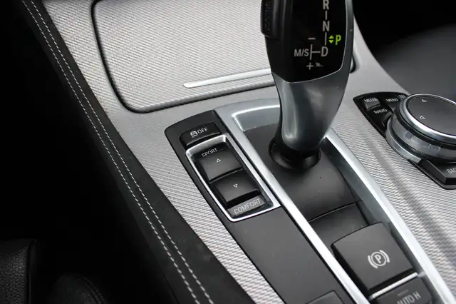 BMW 5 Series view 30
