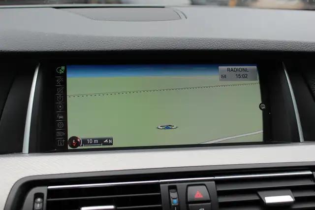 BMW 5 Series view 20