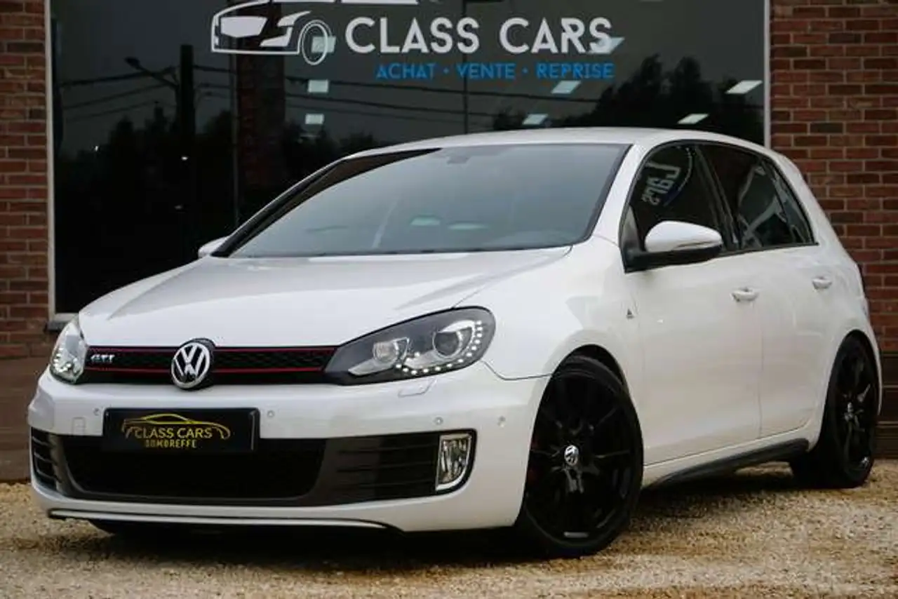 Volkswagen Golf GTI