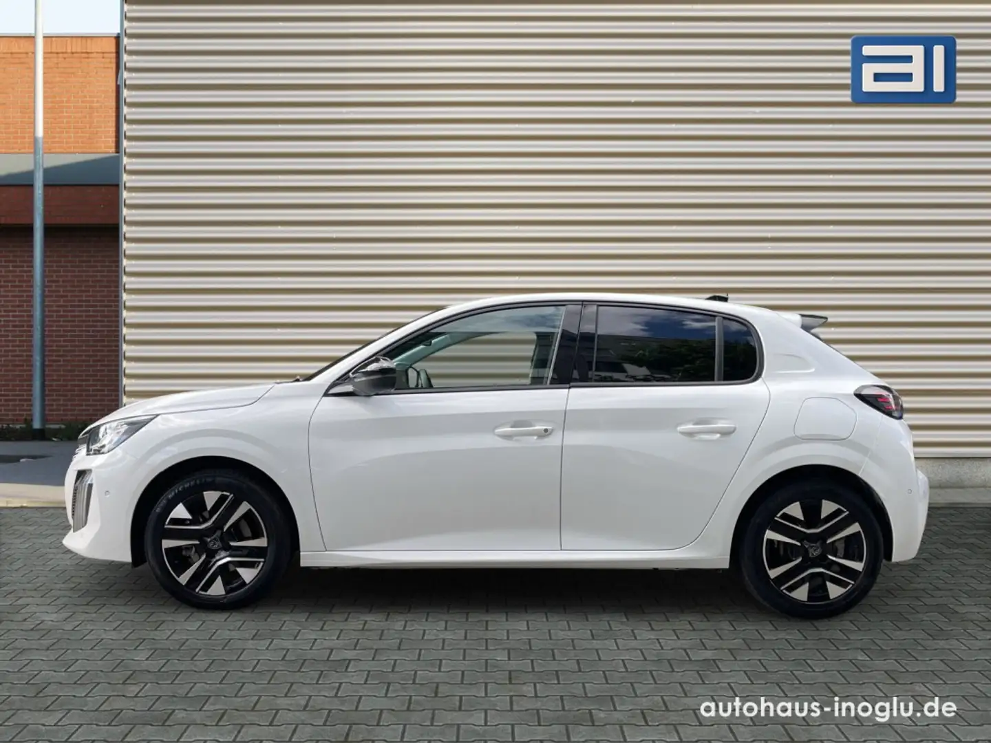 Peugeot 208 1.2 Allure Multimedia+LED+360° Kam+ACC+DAB+PDC+ Weiß - 2