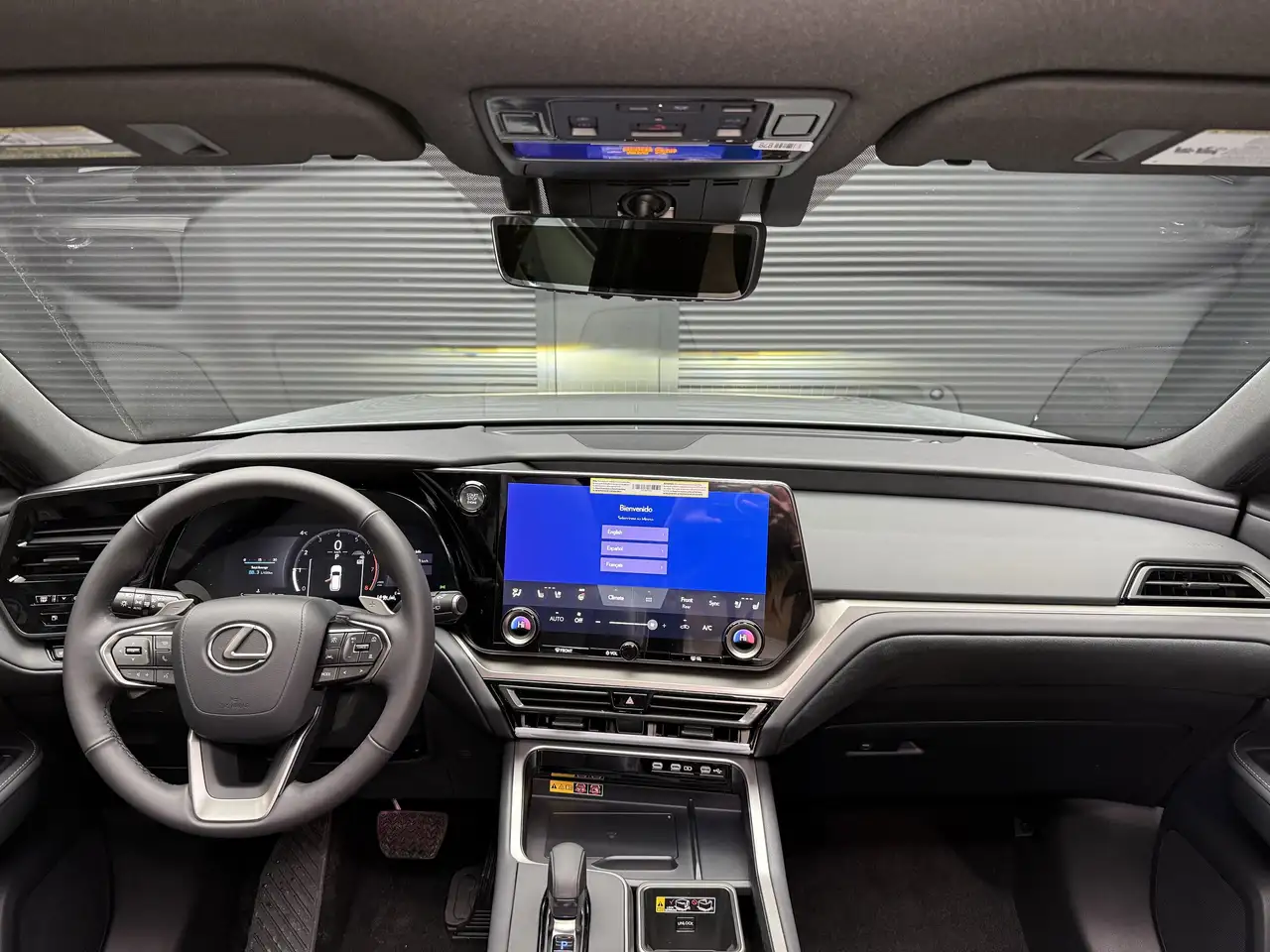 Lexus TX photo Lexus TX