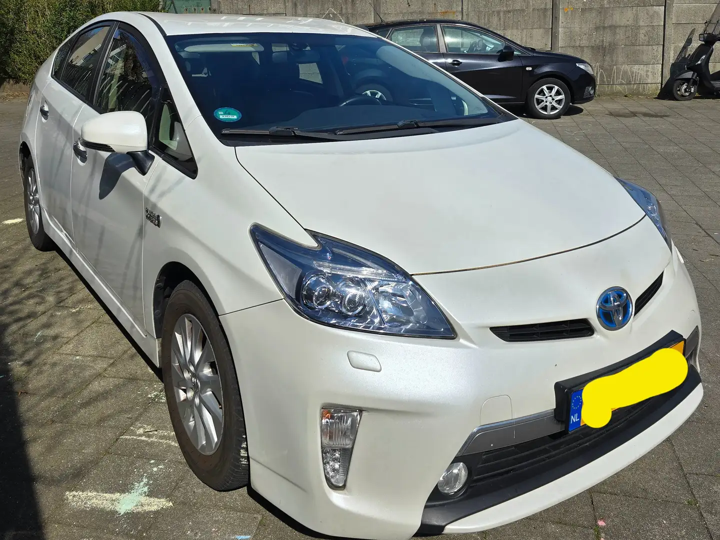 Toyota Prius Prius 1.8 Dyn.Bns Plug-in Wit - 2