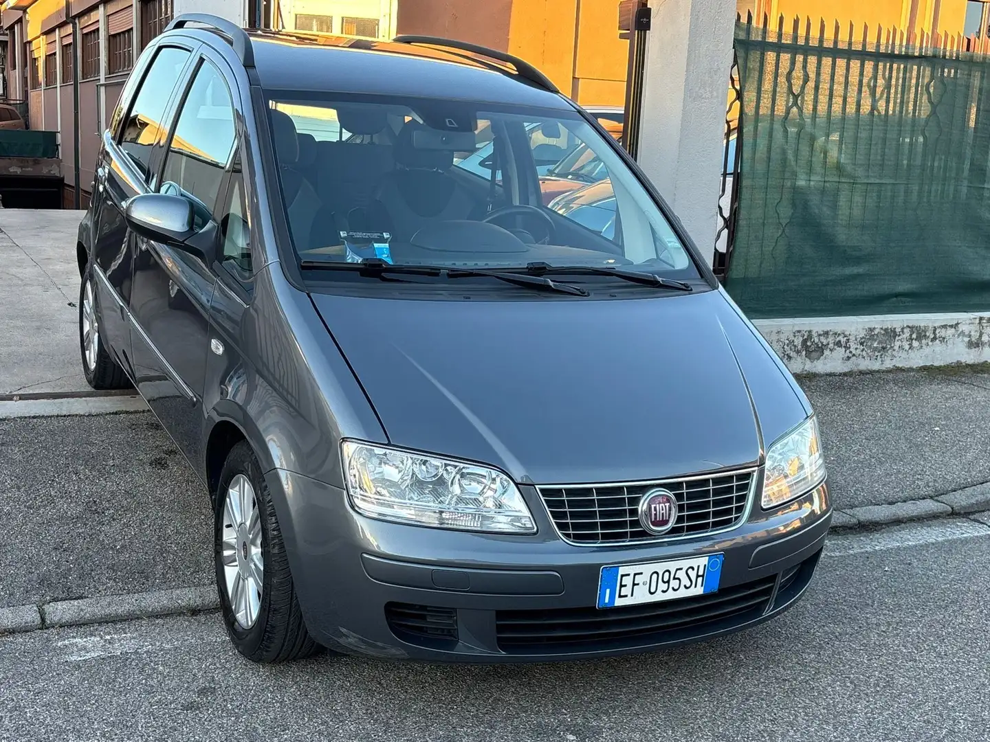 Fiat Idea 1.4 BENZINA*SOLO 40000KM*NEOPATENTATI* Grigio - 1