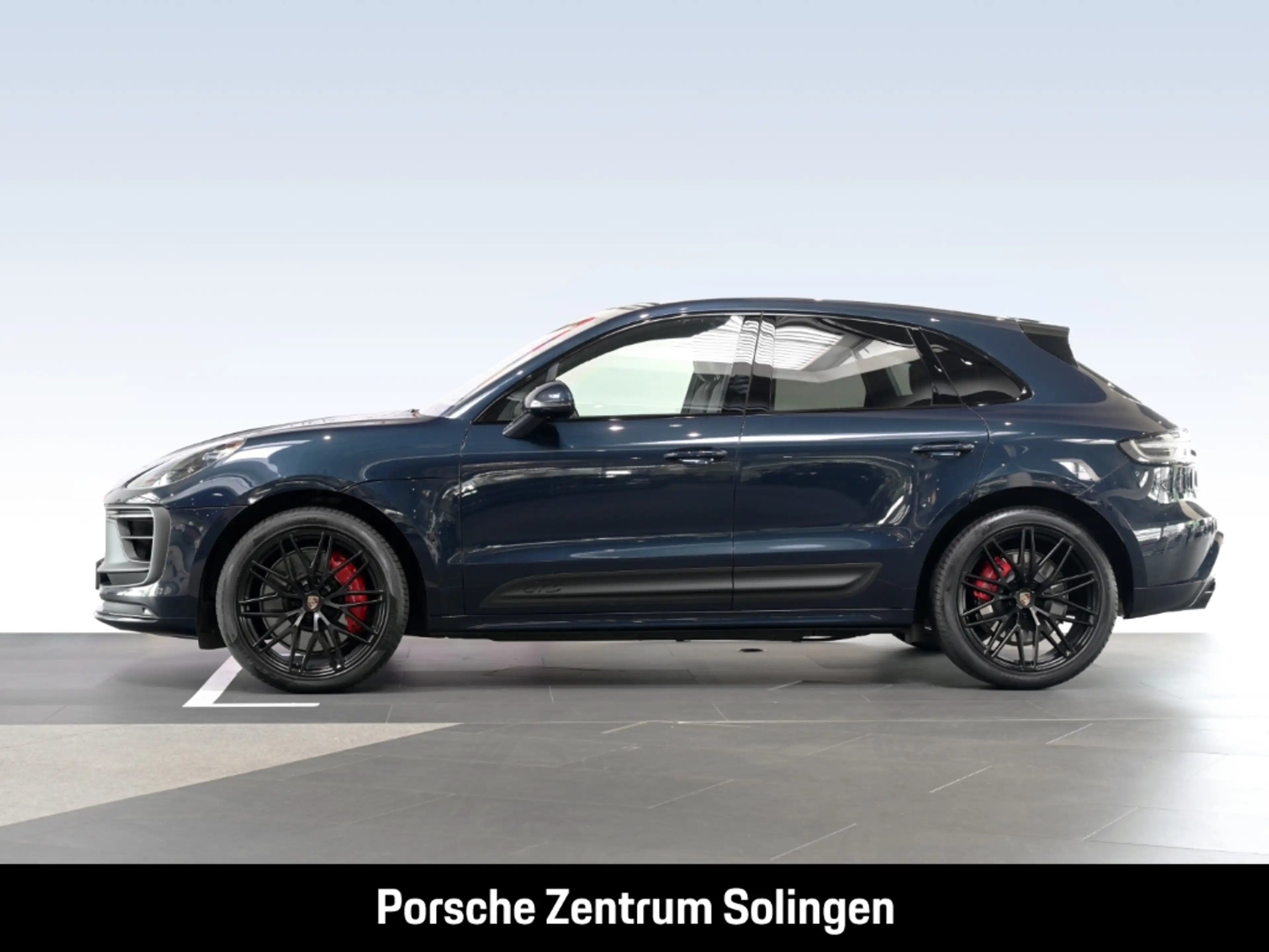 Porsche Macan GTS PANO LUFT AHK 21'' PRIVACY 1. Hand — photo 2