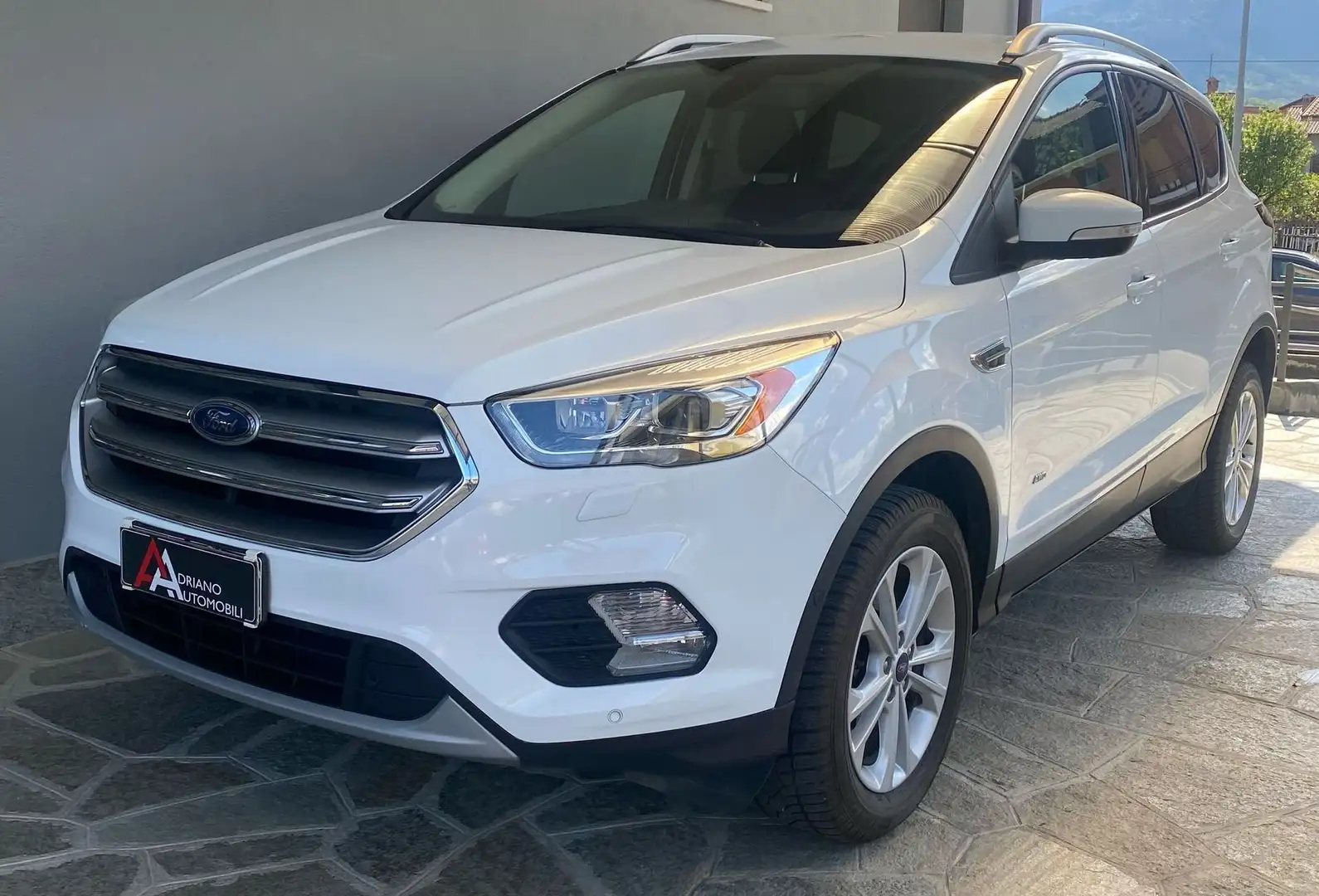 Ford Kuga 2.0 TDCI 150 CV Start&Stop 4WD Titanium - 1