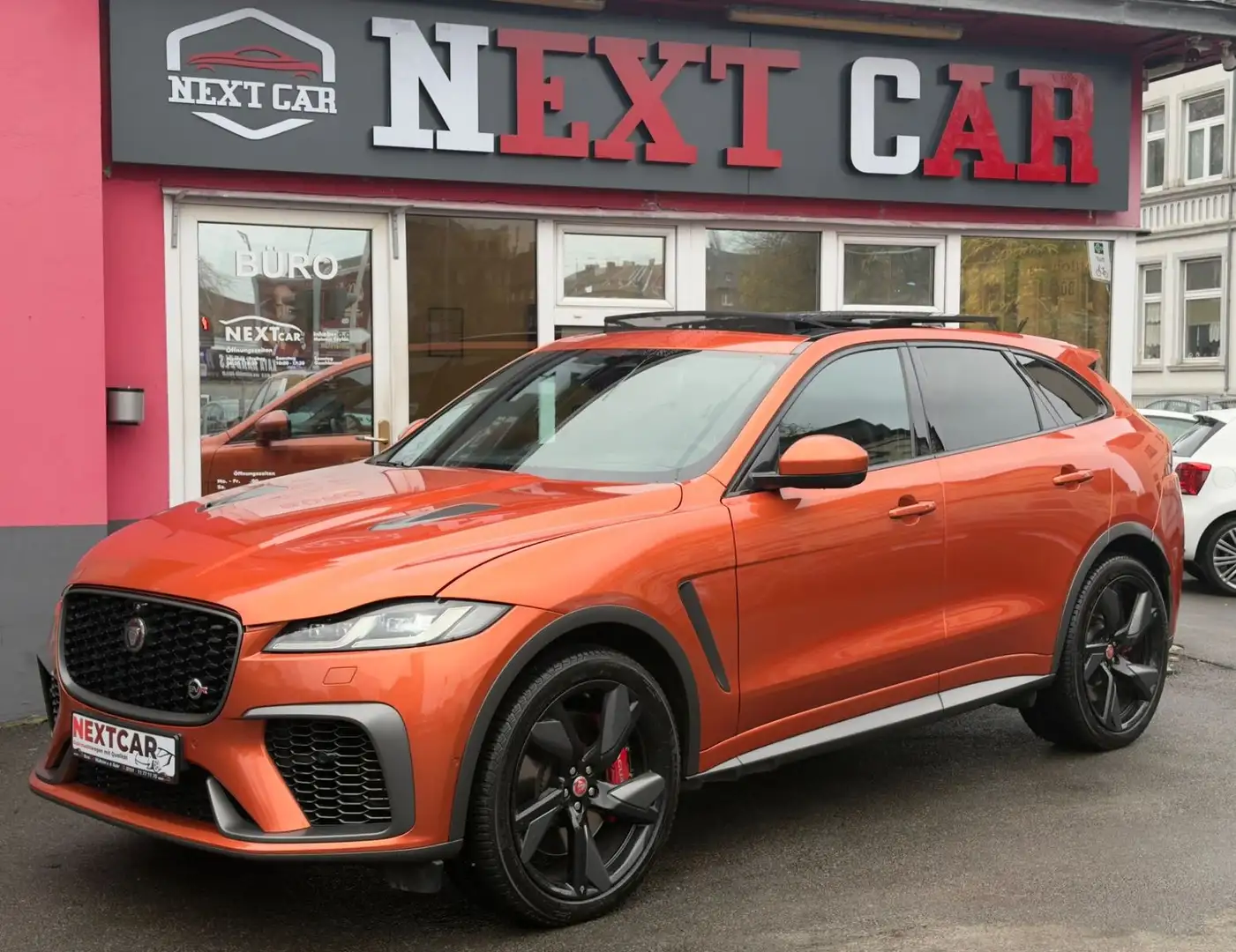 Jaguar F-Pace F-PACE P550 SVR AWD|Pano|Kamera|Voll| - 2