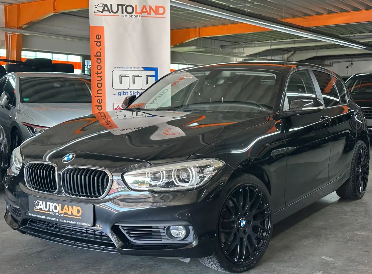 BMW 120 5-trg. 120d Advantage*AUTOM.*LED*NAVI*PDC* Schwarz - 2