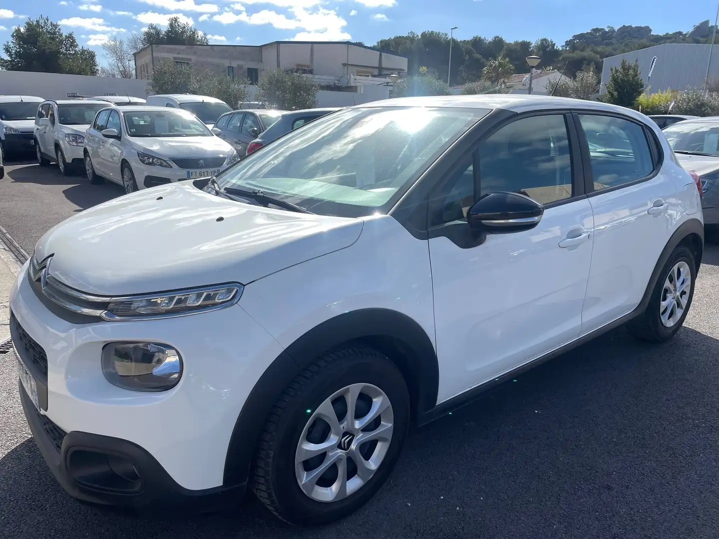 Citroen C3 SOCIETE 1.2 VTI 82 Feel Business R Blanc - 2