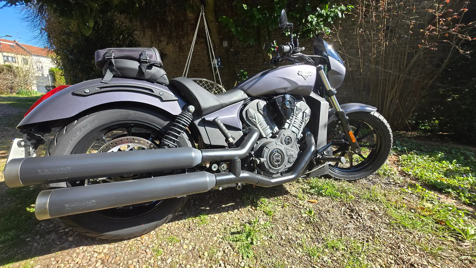 Victory Octane Victory Octane 1200 Sport Custom Performance Schwarz - 2