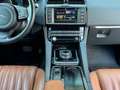 Jaguar F-Pace 3.0 D V6 300 CV AWD aut. First Edition PELLE Nero - thumbnail 7