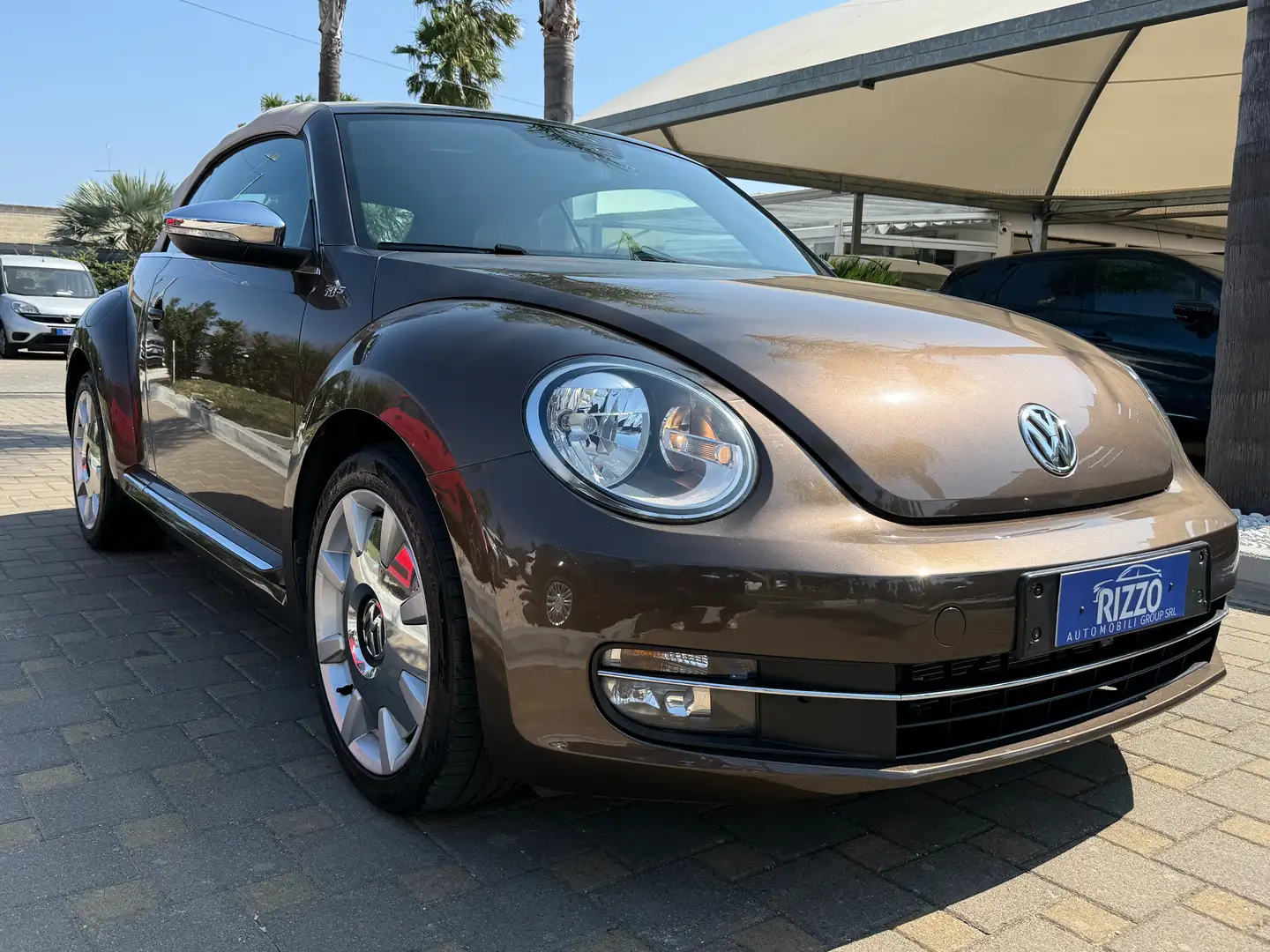 Volkswagen Maggiolino Cabrio 1.2 tsi Design Pelle 70S ANNIVERSY Brun - 1