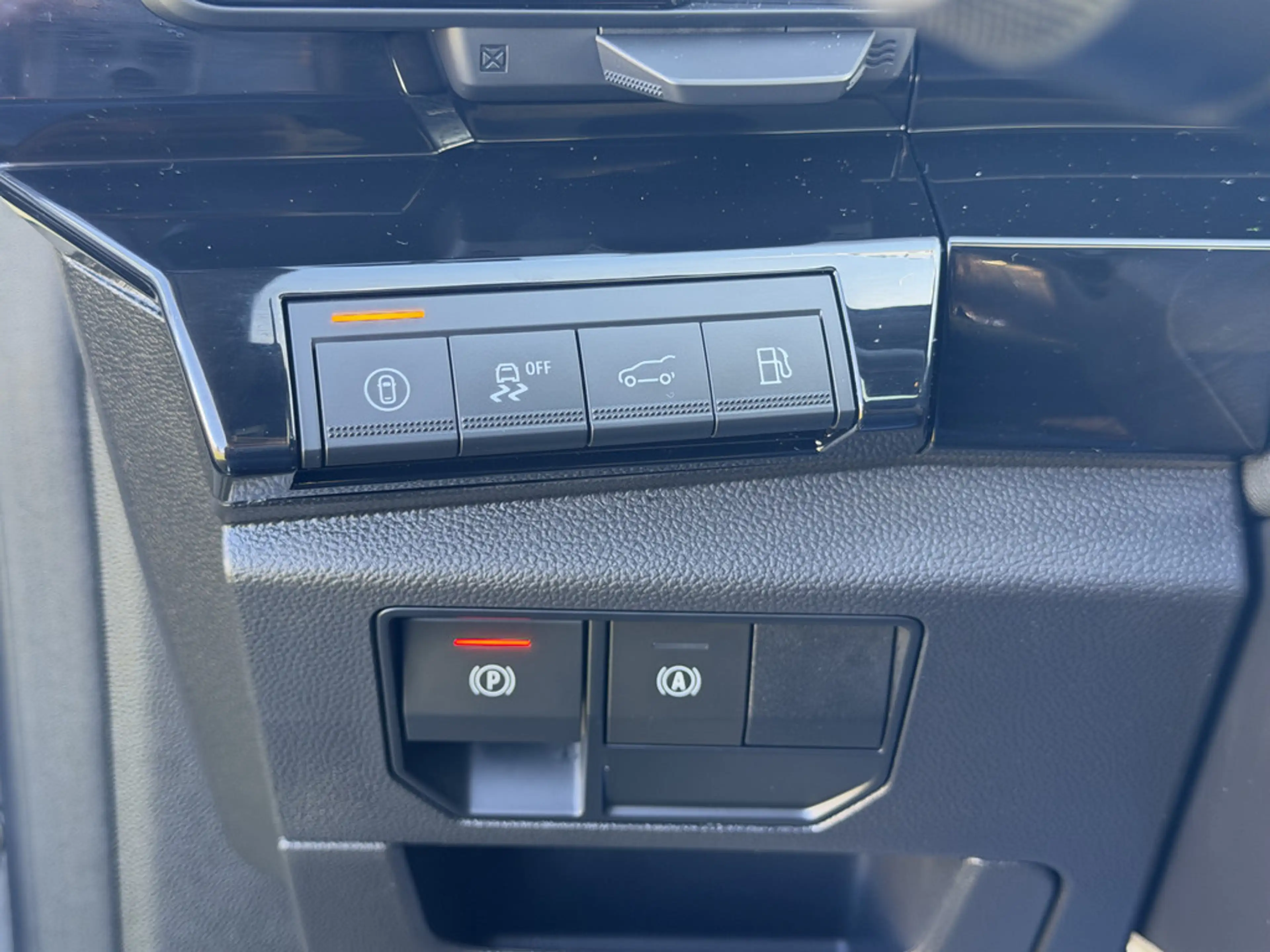 Renault Rafale 300 E-Tech Plug-in Hybrid 4x4 Atelier Alpine — photo 12