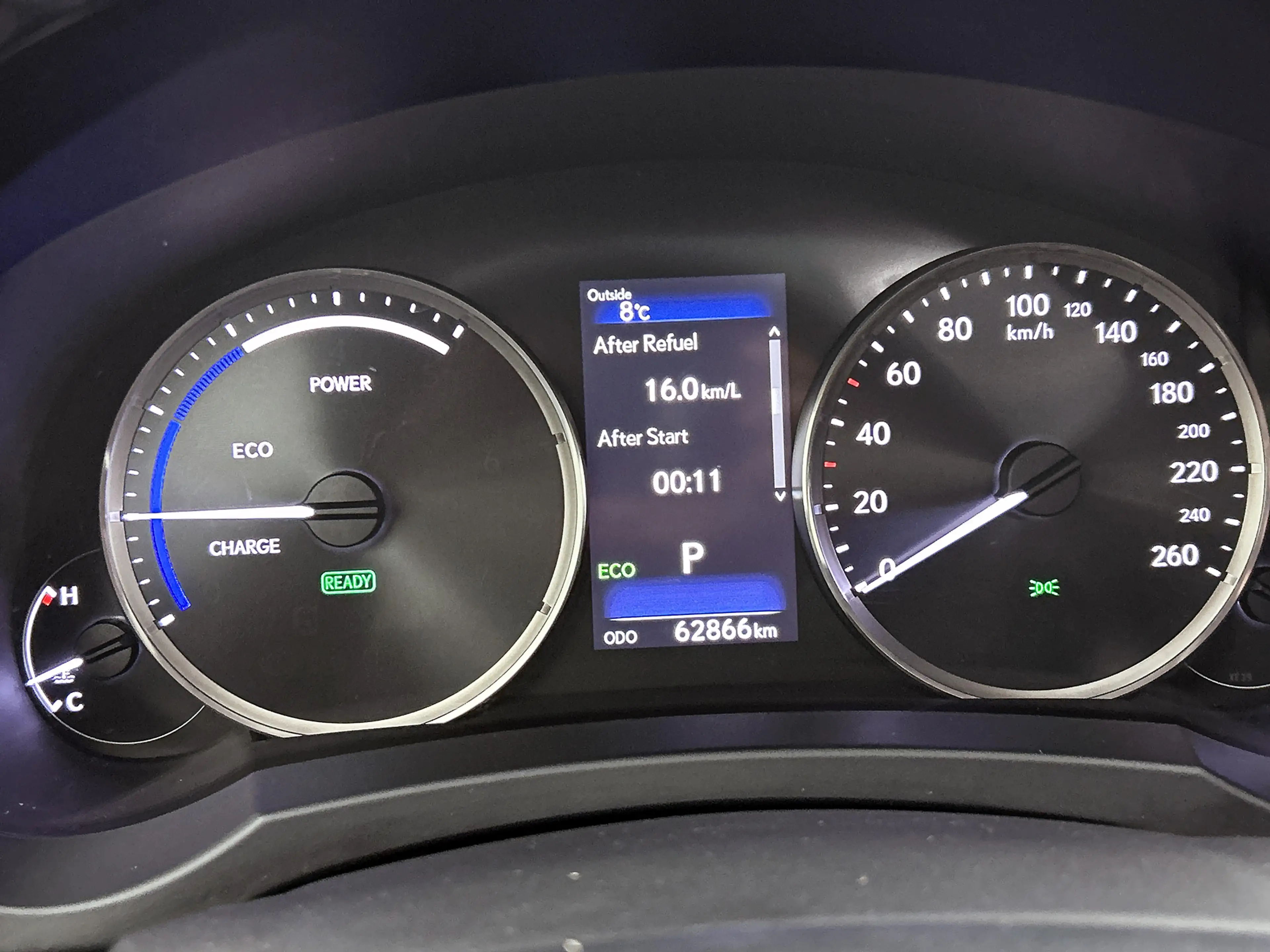 Lexus IS 300 300h Hybrid Business Line Pro | Quad-LED verlichti — photo 6