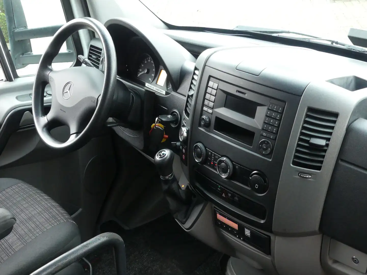 Mercedes-Benz Sprinter 319 CDI V6 CLIXTAR laadvermogen 3160KG Meubelbak/L Wit - 2