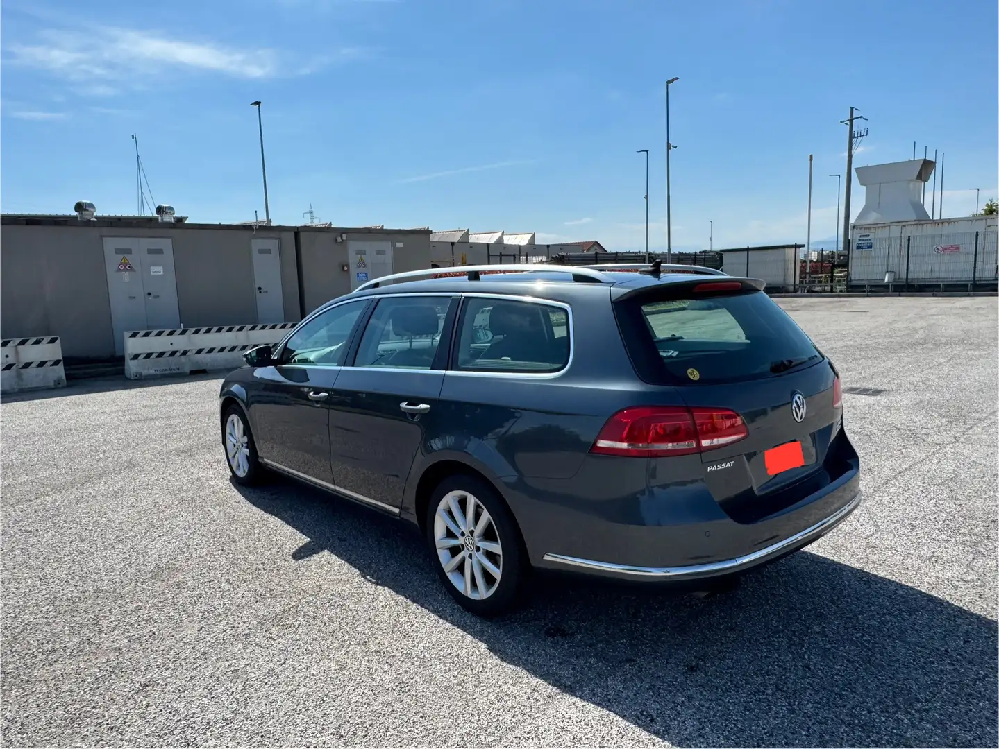 Volkswagen Passat Variant 2.0 tdi Comfortline dpf - 2