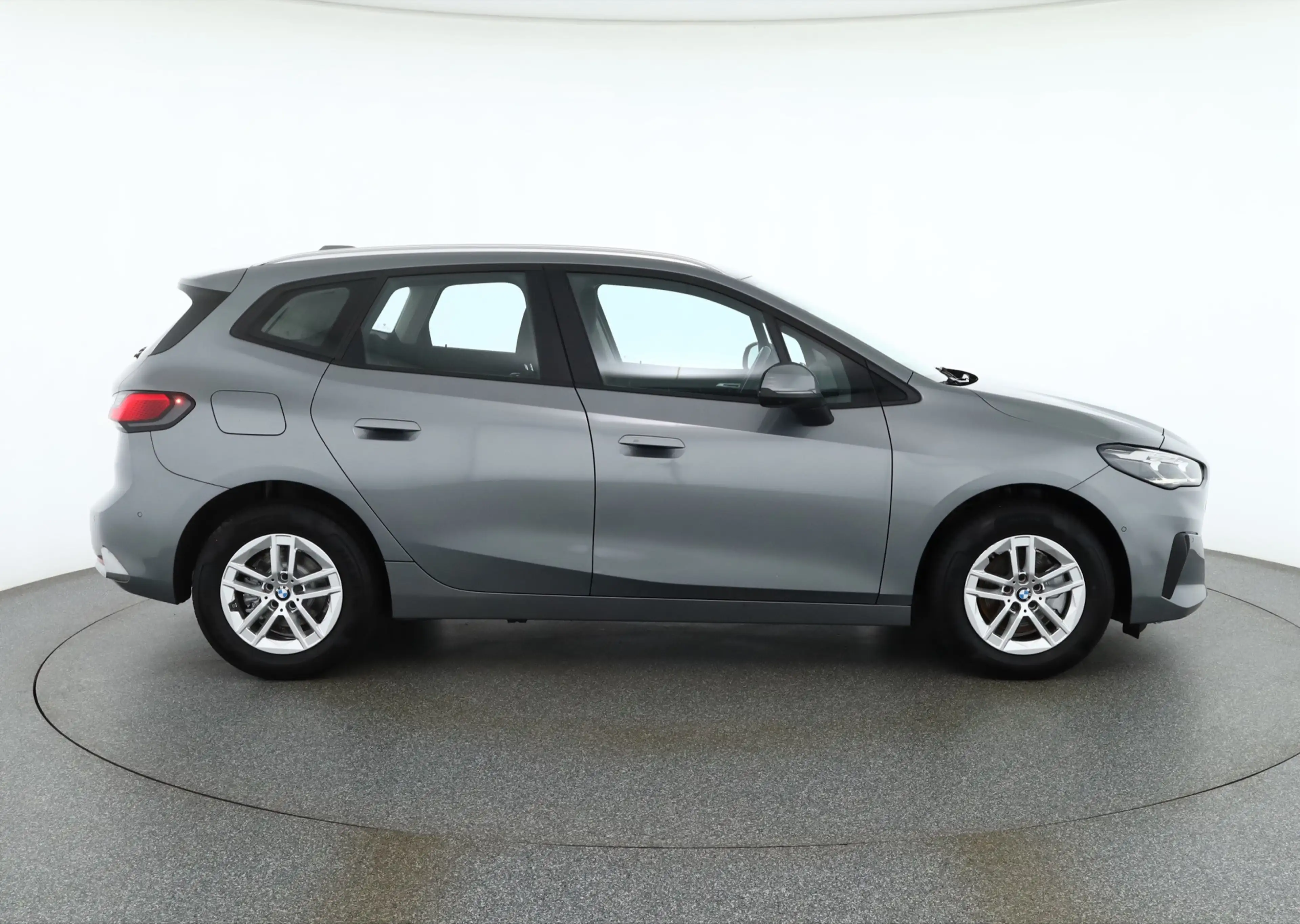 BMW 218 218i Active Tourer LED Navi Sitzheizung Head-Up — photo 6