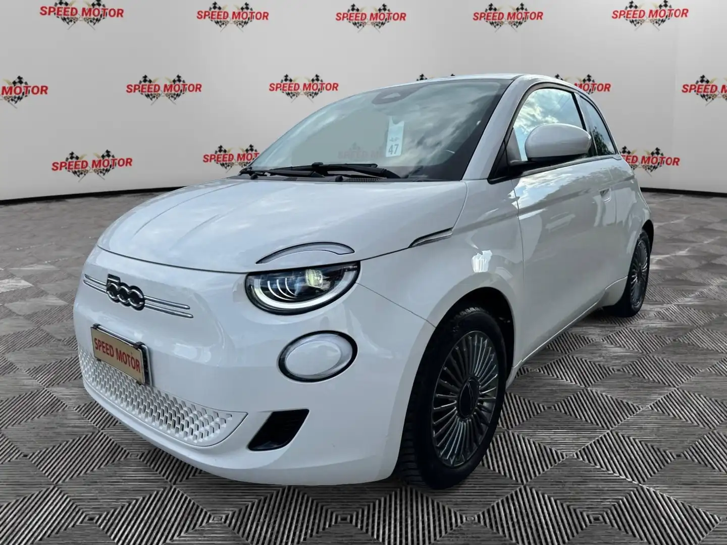 Fiat 500 500e 42 kWh Icon, RETROCAMERA, FULL LED Blanc - 2