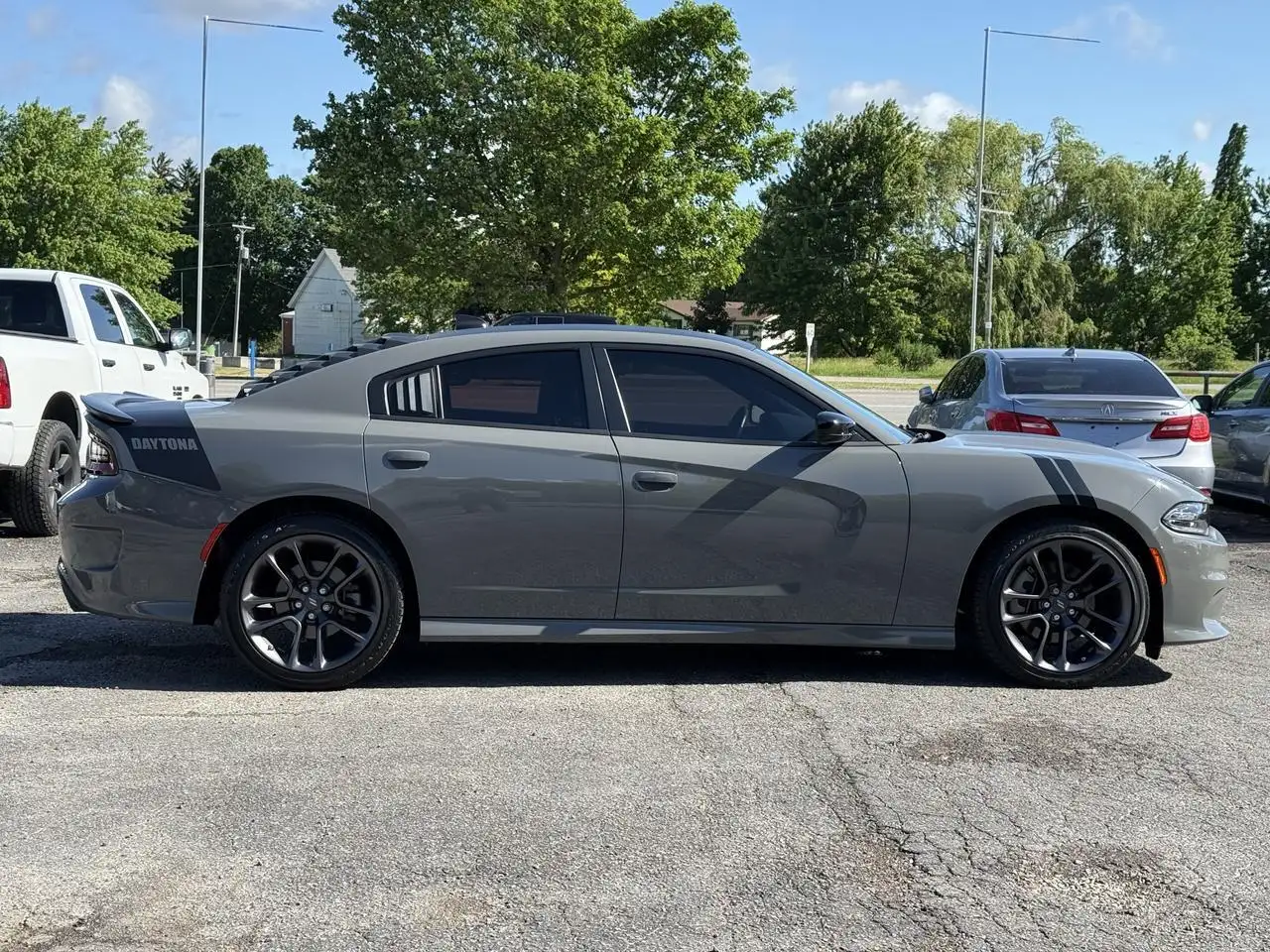 Dodge Charger снимка Dodge Charger