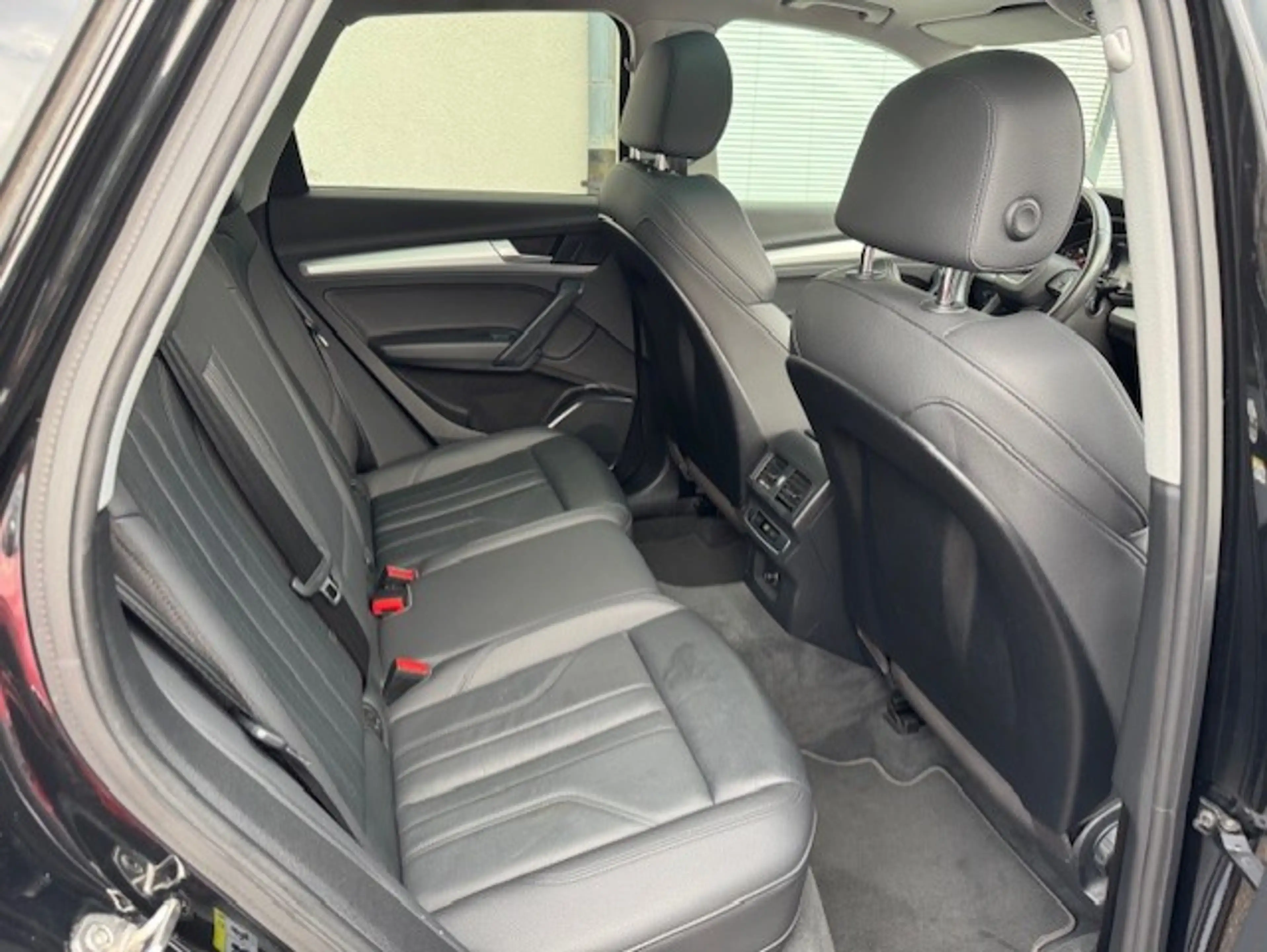 Audi Q5 Q5 40 TDI Quattro S Tronic Sport**Pano-Vollleder-Navi** — photo 7