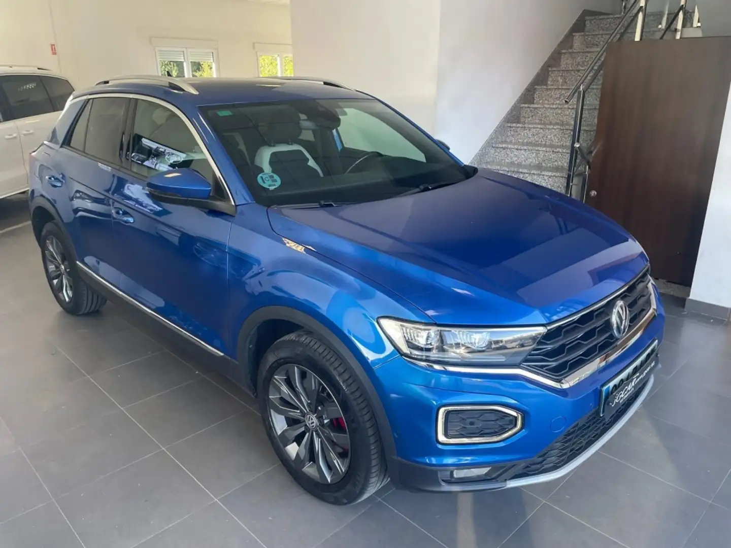 Volkswagen T-Roc 2.0TDI Sport DSG7 Blau - 2