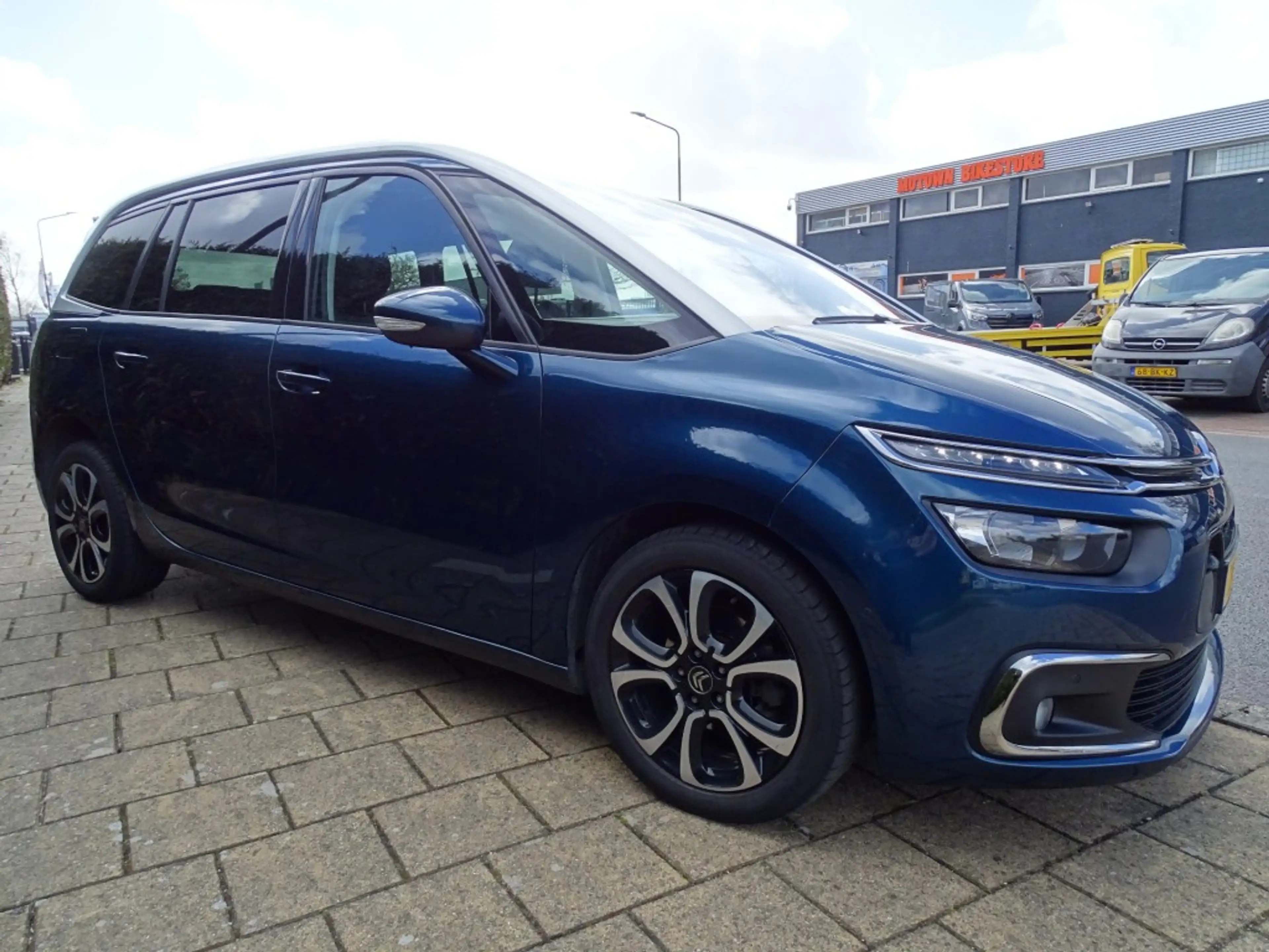 Citroen C4 1.2 PT  131 pk Grand C4  Spacetourer 7 Pers-Navi-B — photo 4