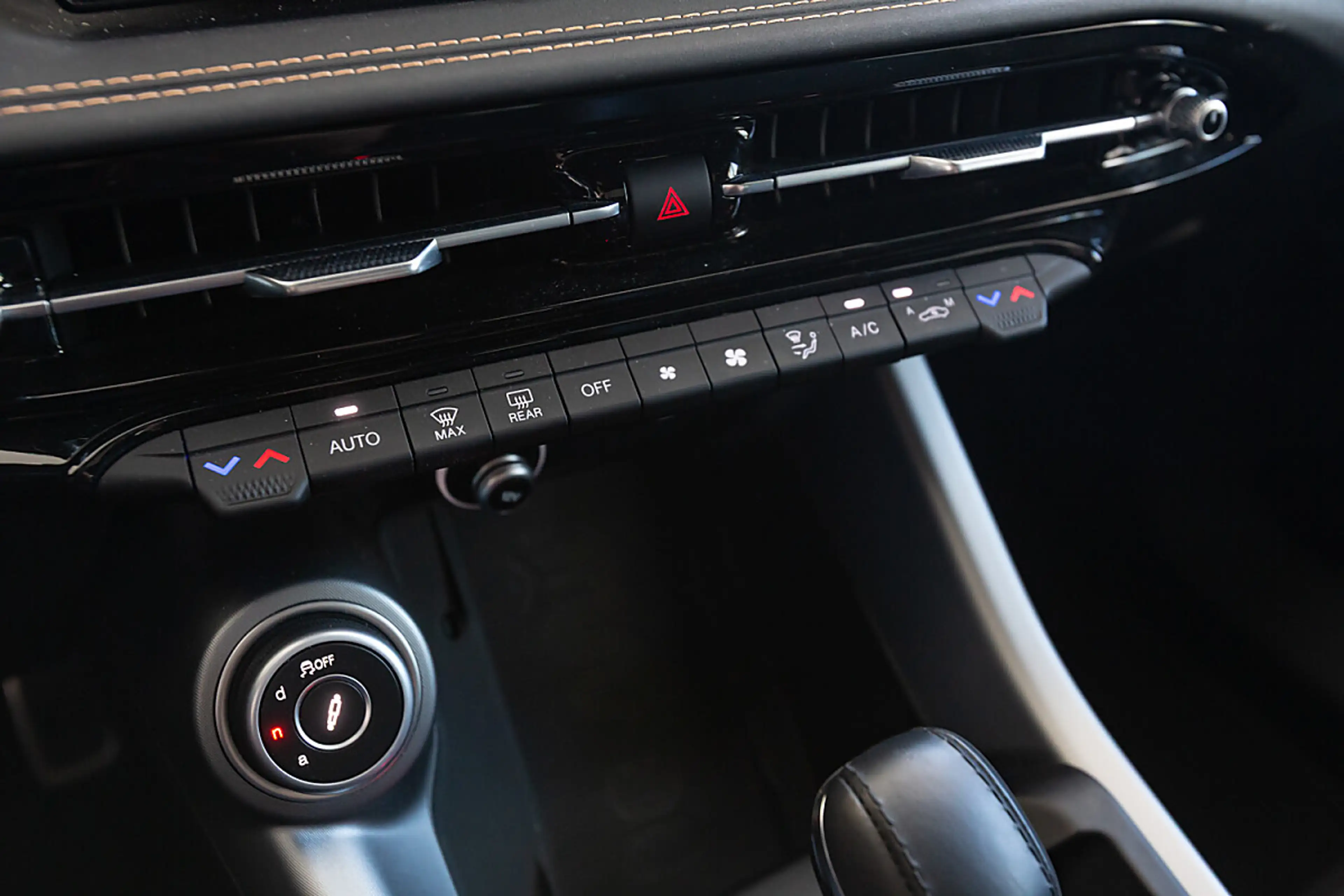 Alfa Romeo Tonale 1.5 Mild Hybrid Veloce (EURO 6e) — photo 14