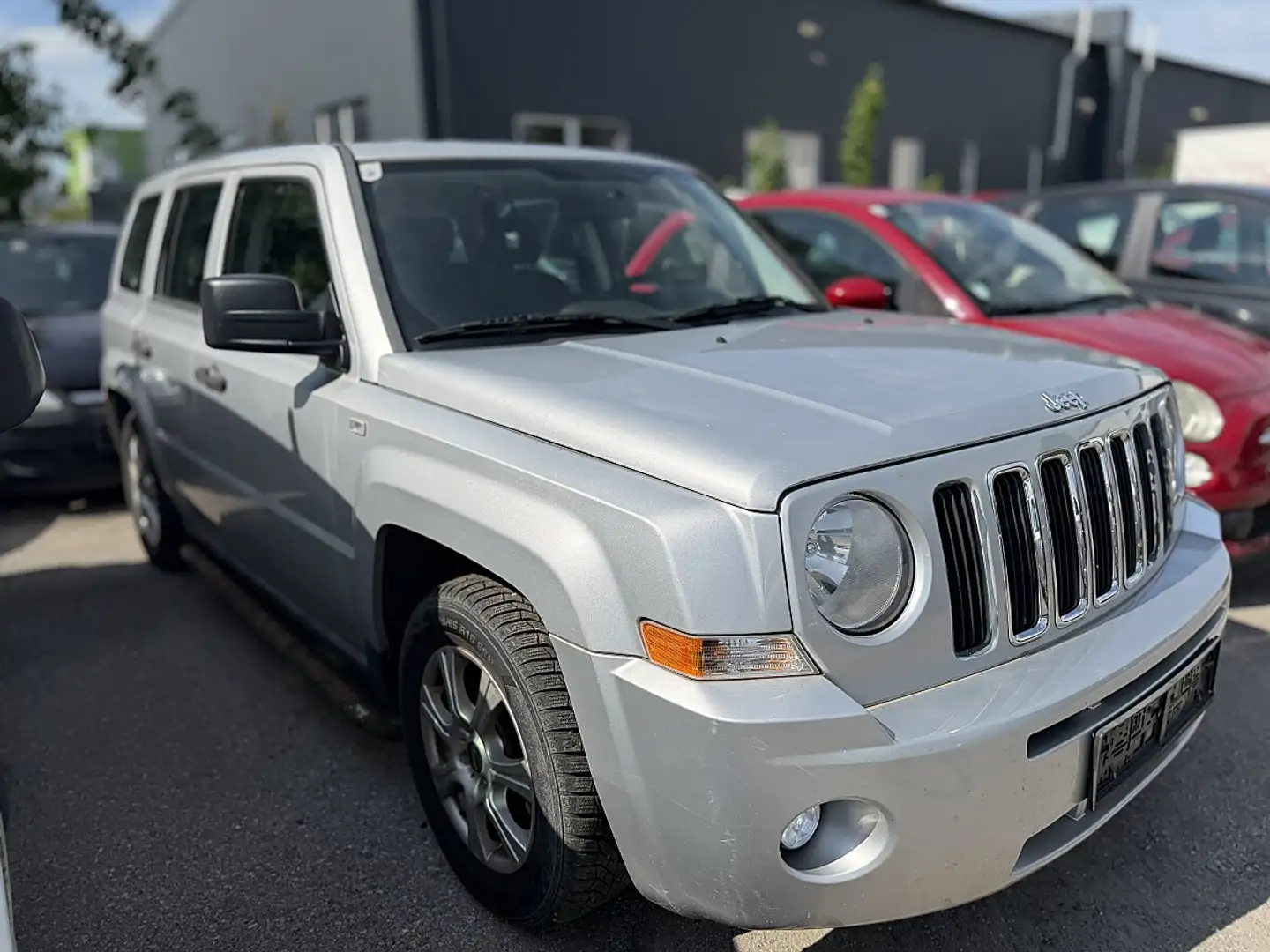 Jeep Patriot 2.0D 88KW 4X4 Silber - 1