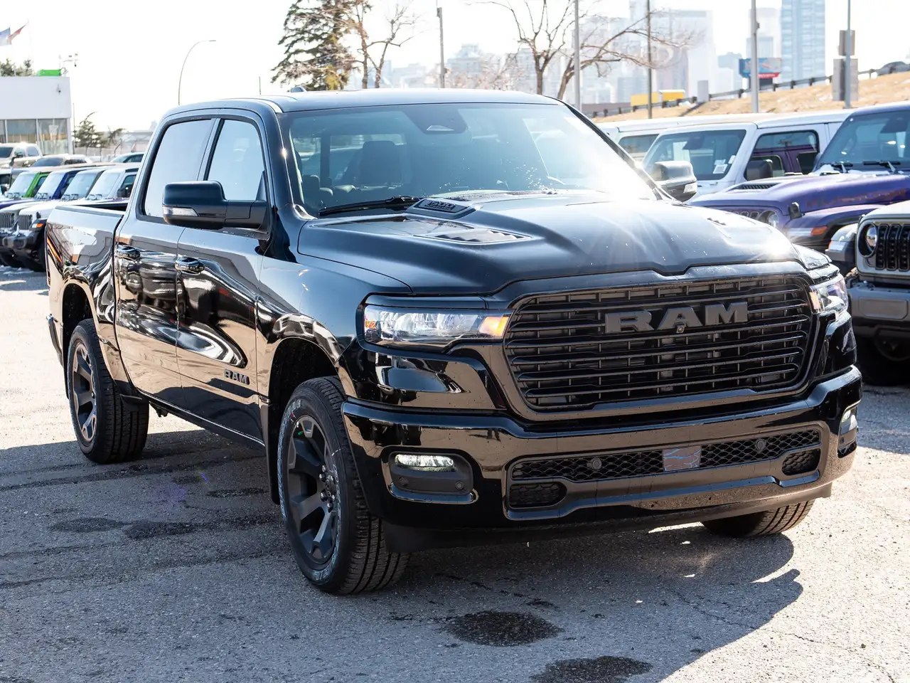 RAM 1500 снимка RAM 1500