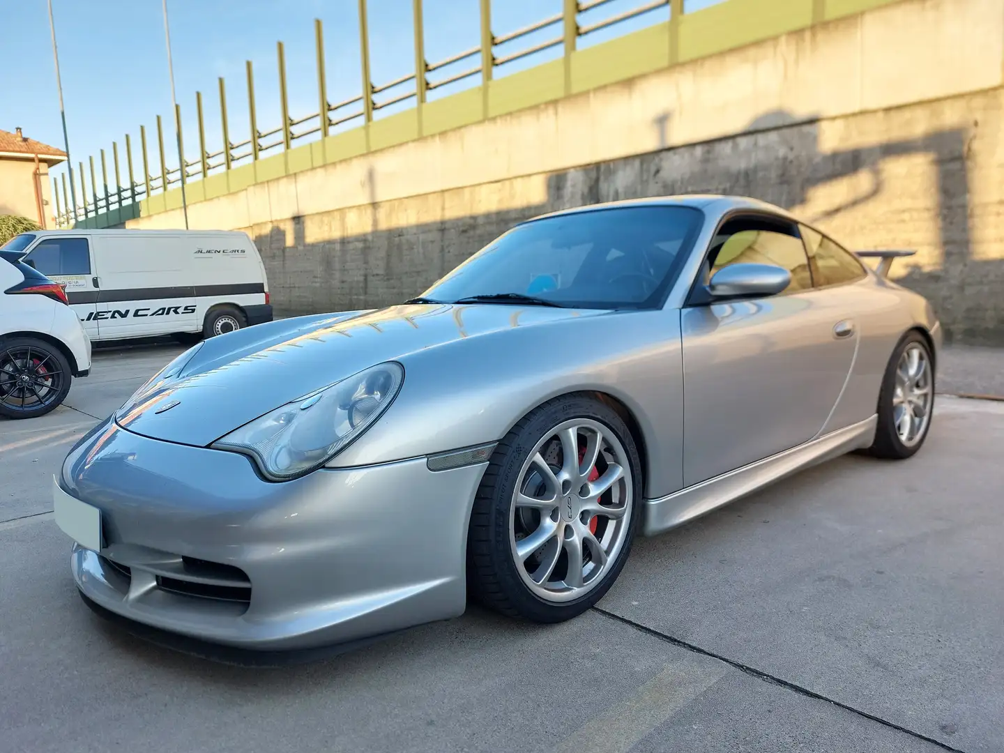 Porsche 911 Coupe 3.6 GT3 Plateado - 1
