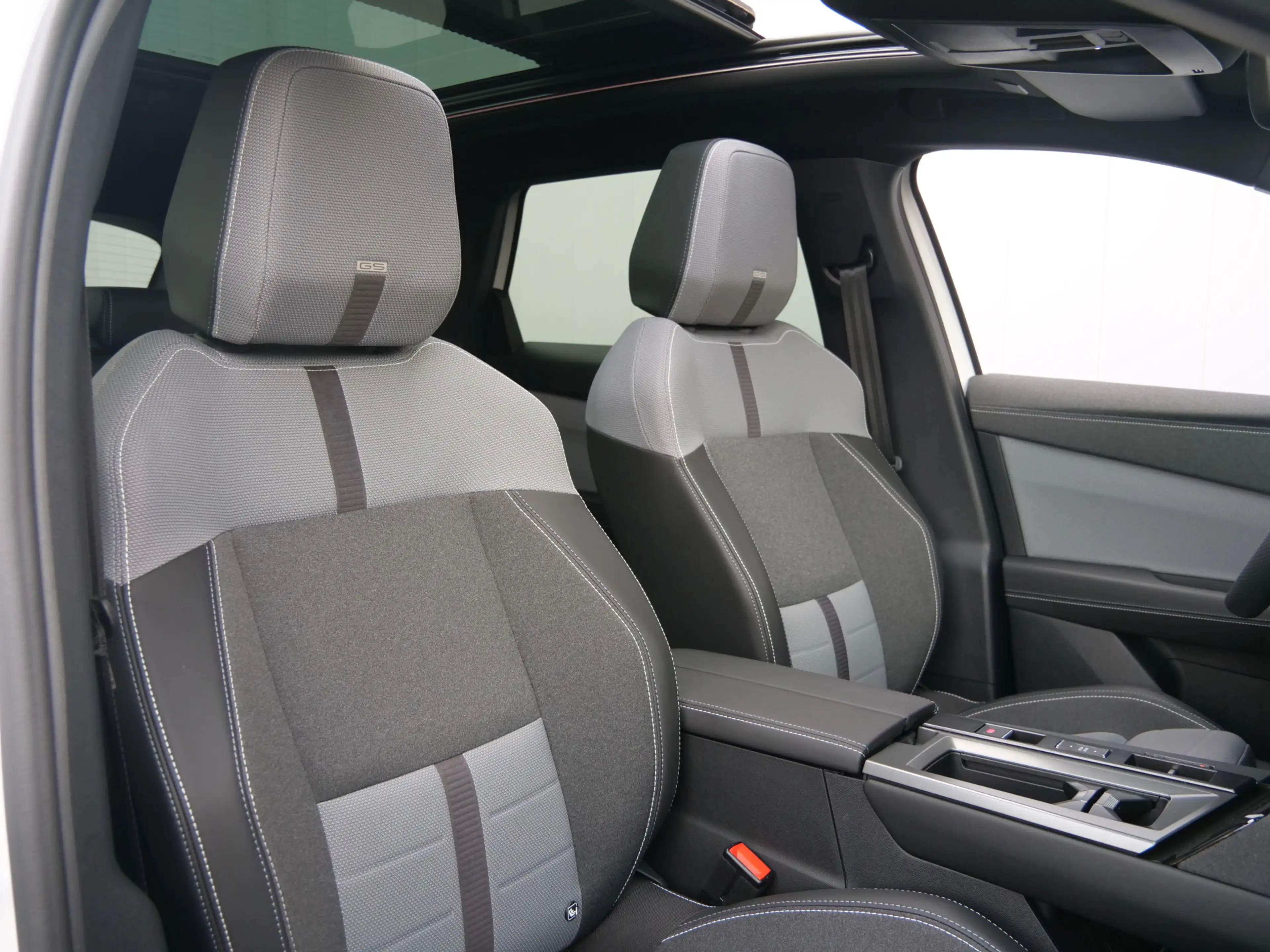 Opel Grandland 1.2 Turbo Hybrid GS 145 Pk Automaat Navi / DAB / A — photo 4