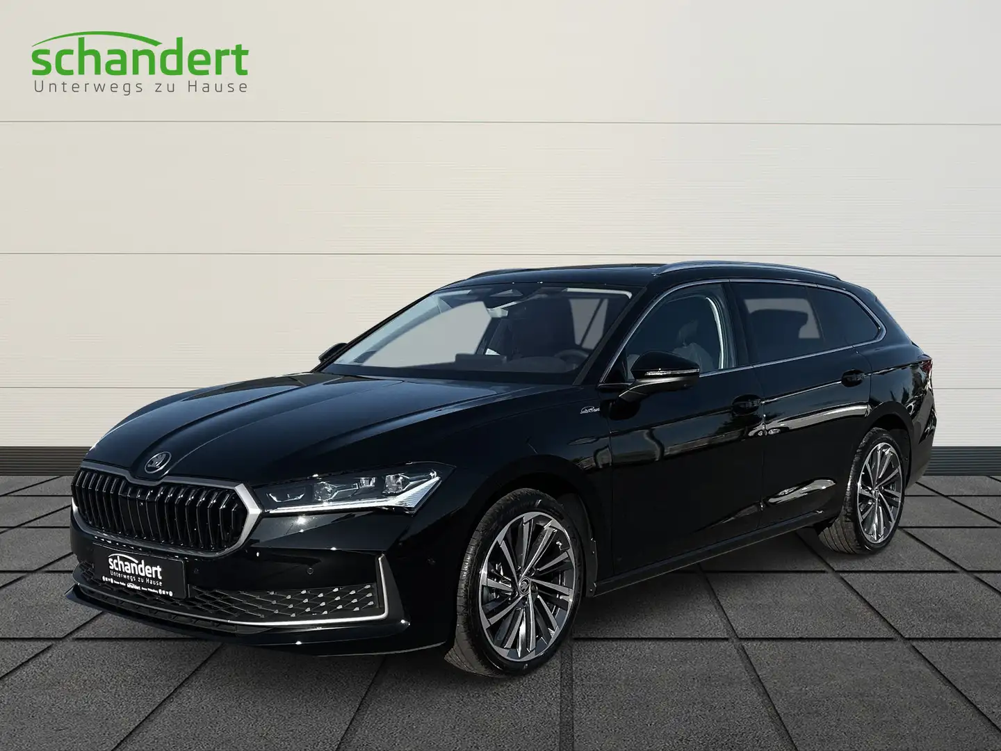 Skoda Superb Combi 2.0 TDI L&K DSG LED AHK Navi Pano Schwarz - 1