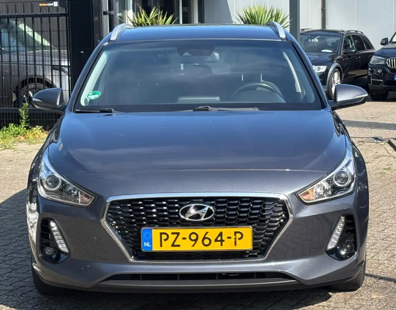 Hyundai i30 Wagon 1.0 Benzine Wagon 2017 Camera Grijs - 2