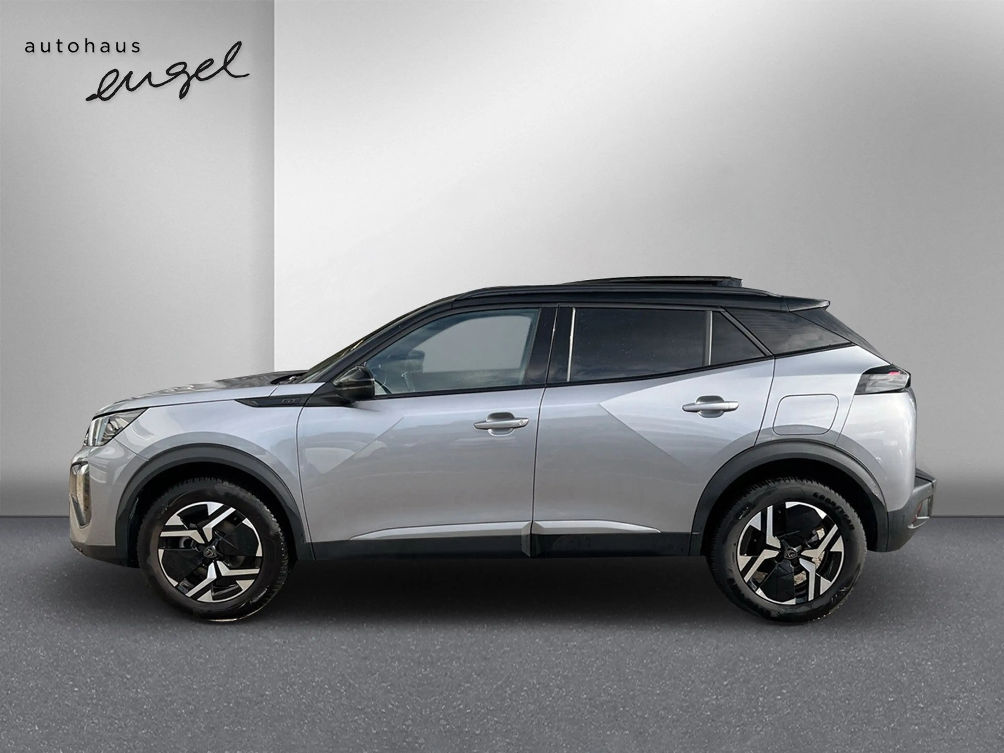 Peugeot 2008 1.2 PureTech 130 GT PANO KAMERA LED MASSAGE SH — photo 4