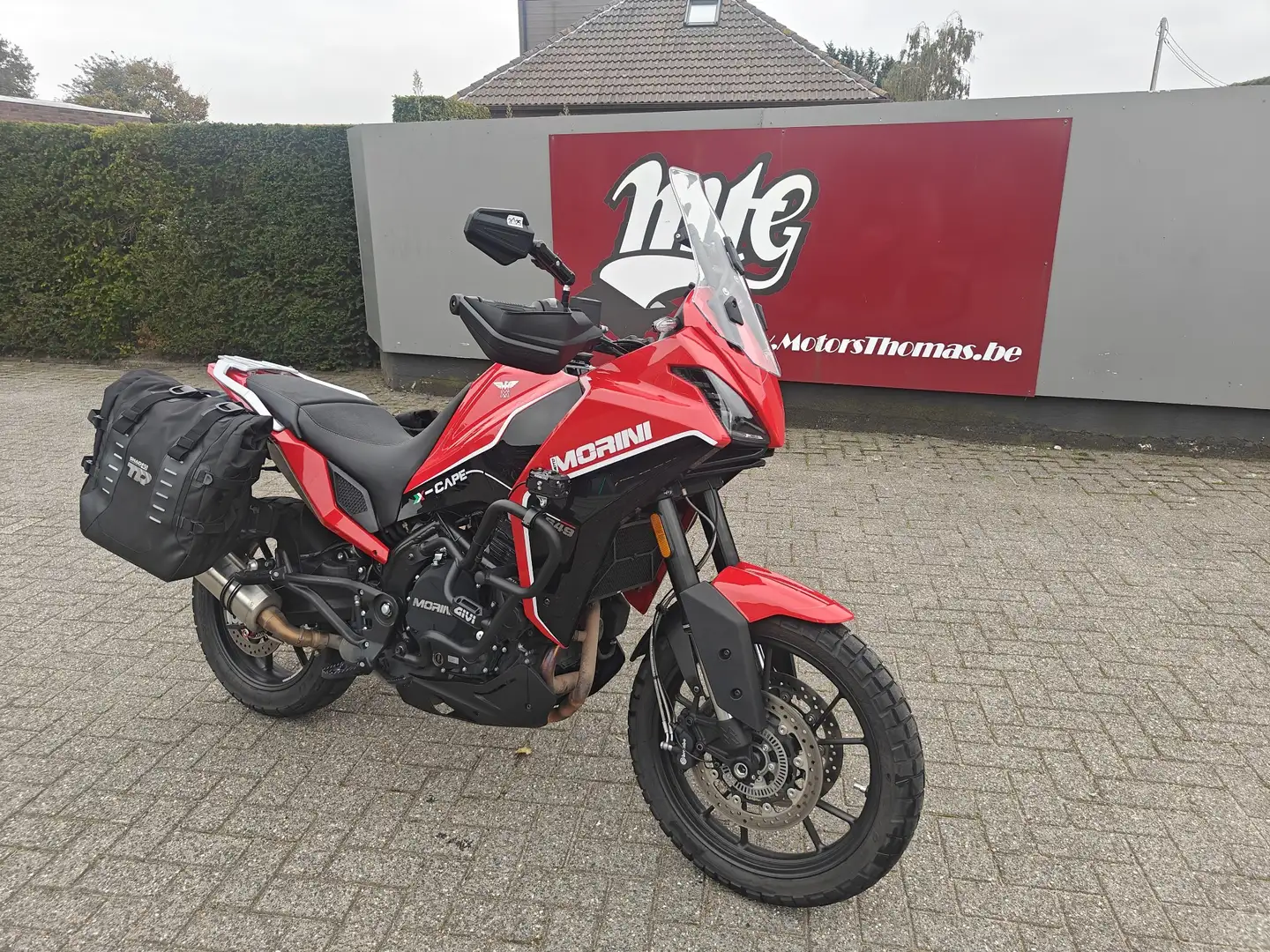 Moto Morini X-Cape 650 Rouge - 2
