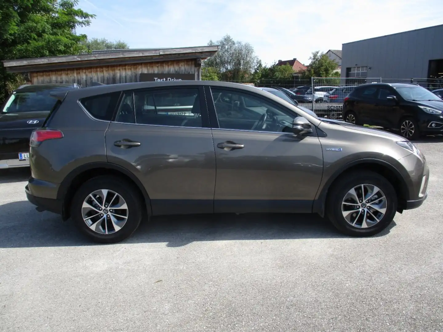 Toyota RAV 4 2,5 4WD Active HSD Brun - 2