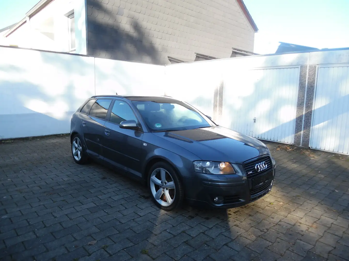 Audi A3 2.0l TDI 170 PS S-Line Sportp. Plus Quattro 6 Gang Grau - 2