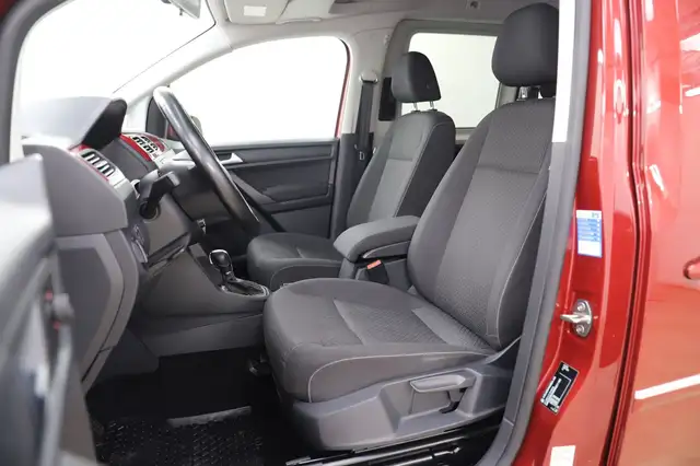 Volkswagen Caddy view 9
