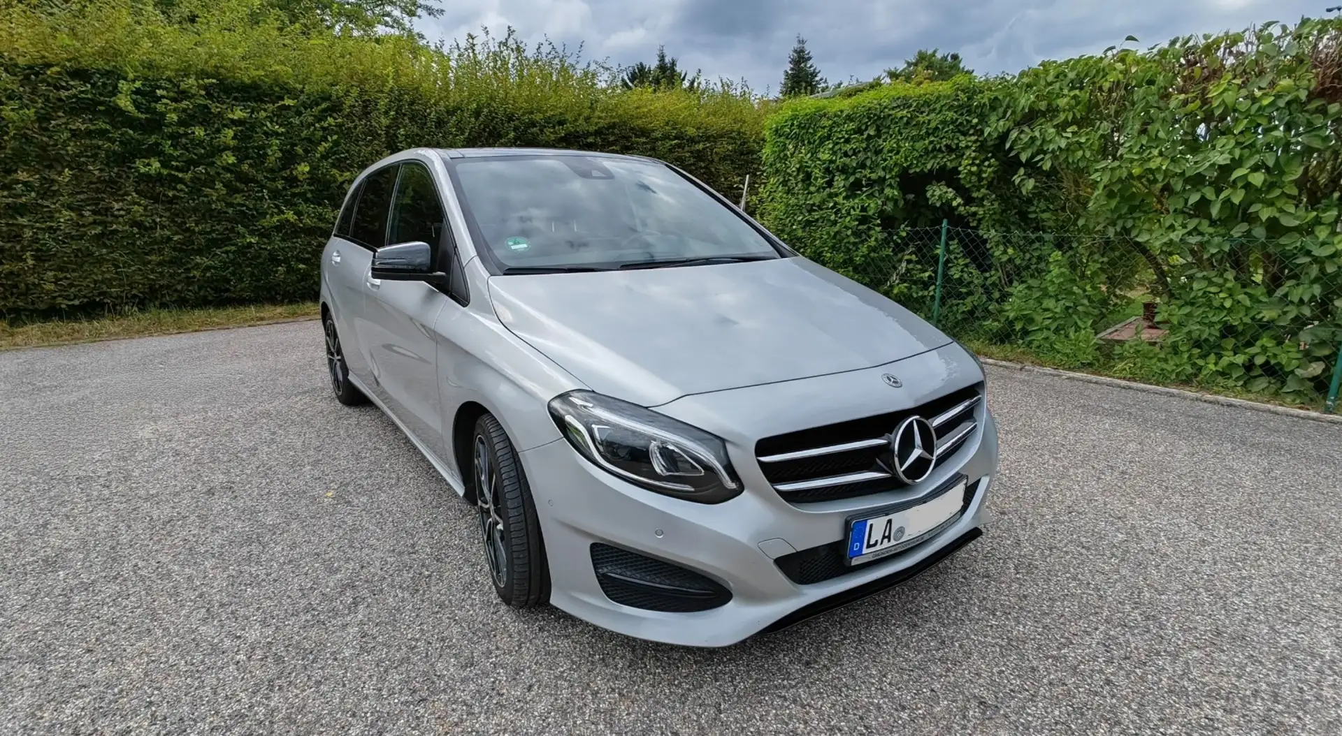 Mercedes-Benz B 220 B 220 d Edition B (246.203) Silber - 2