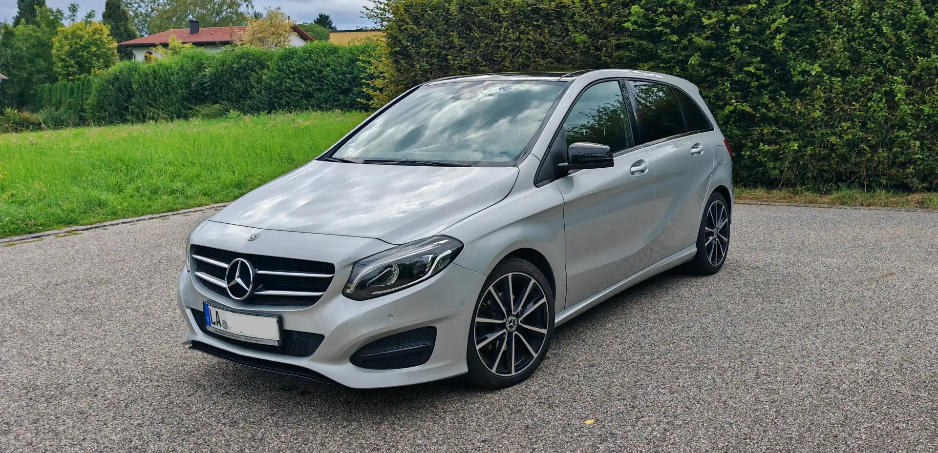 Mercedes-Benz B 220 B 220 d Edition B (246.203) Silber - 1