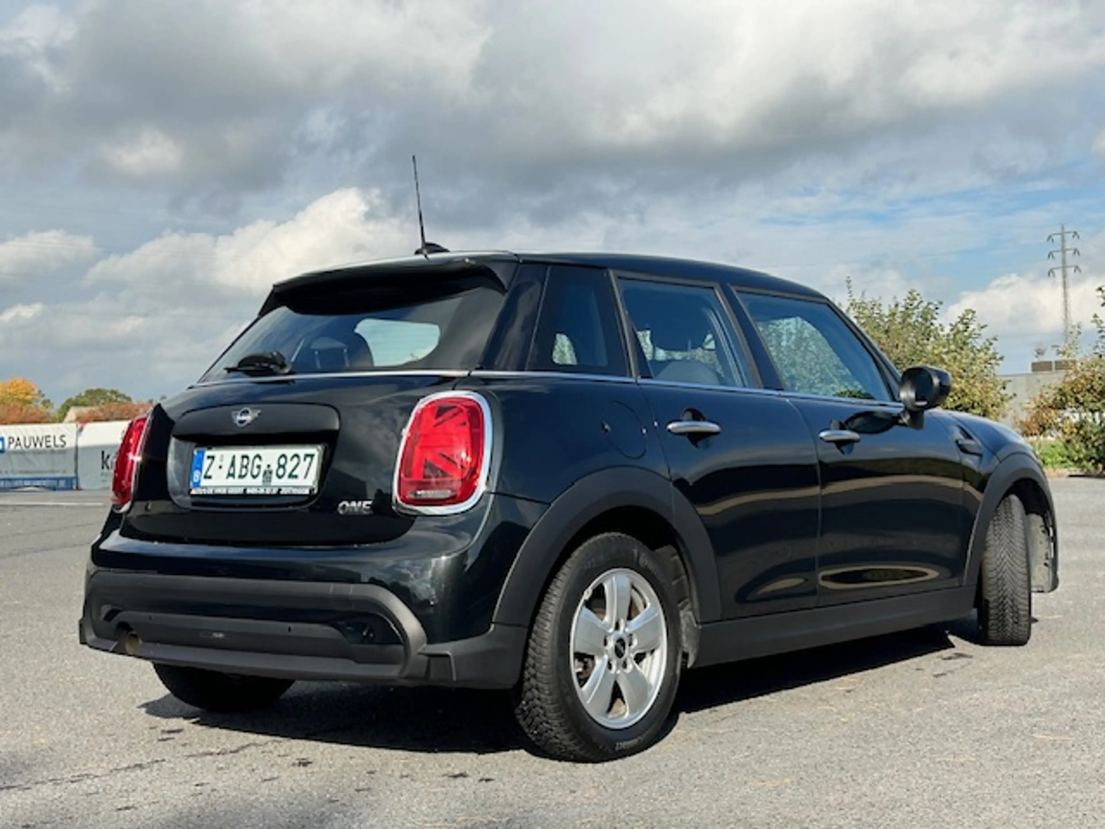 MINI One Mini 1.5 One OPF Facelift Apple carplay /Android led sfeer ... — photo 12