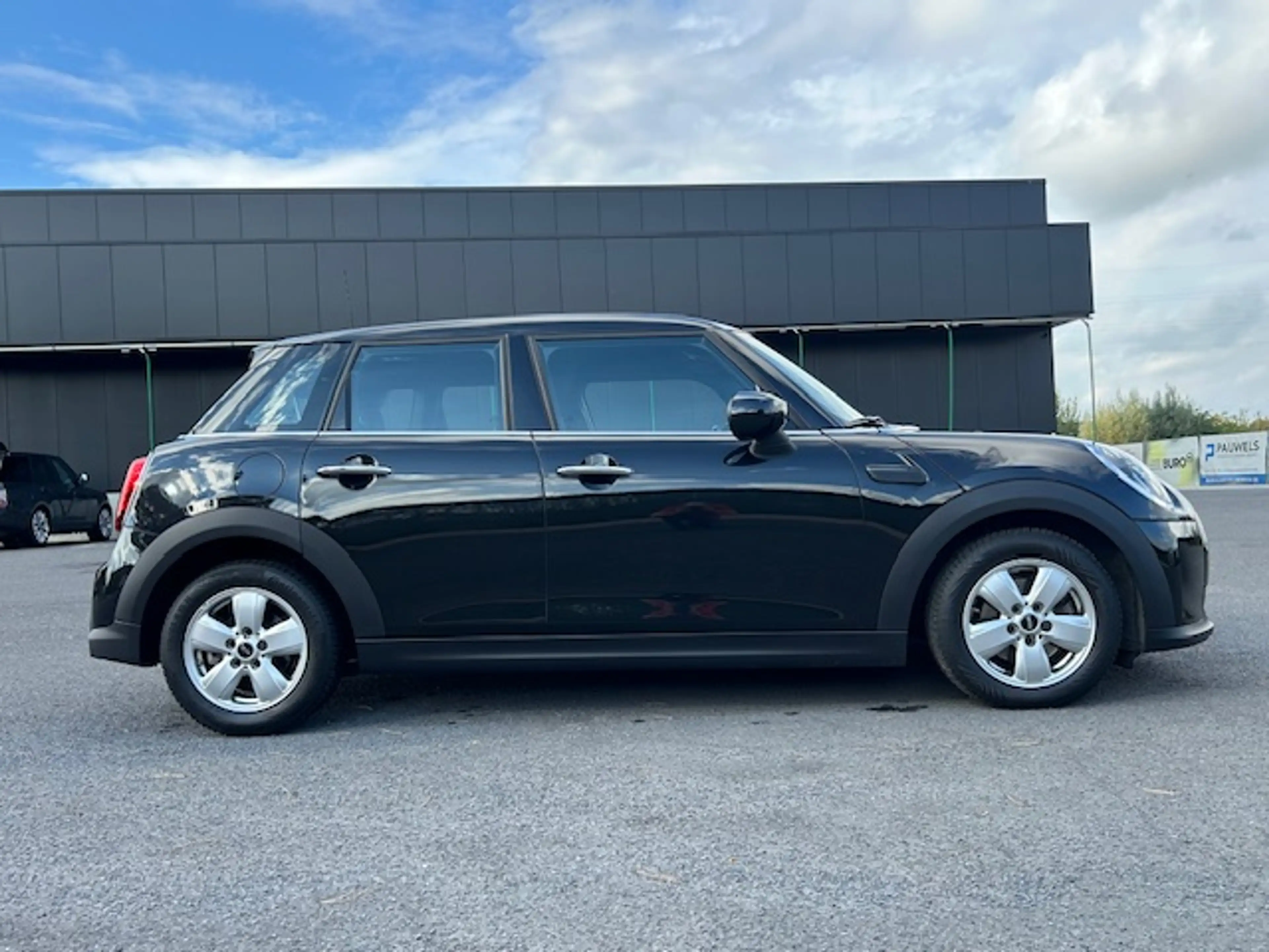 MINI One Mini 1.5 One OPF Facelift Apple carplay /Android led sfeer ... — photo 14