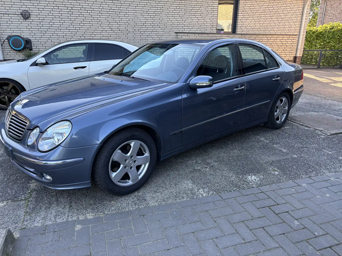 Mercedes-Benz E 200 Kompressor Automatik Avantgarde - 1