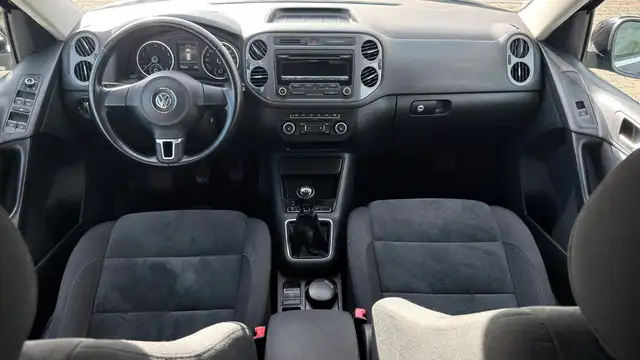 Volkswagen Tiguan view 11