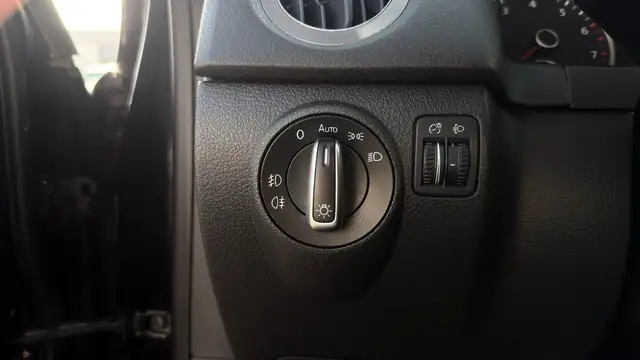 Volkswagen Tiguan view 18