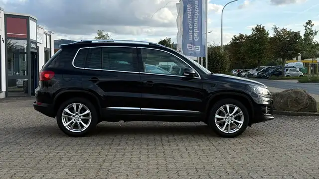 Volkswagen Tiguan view 8