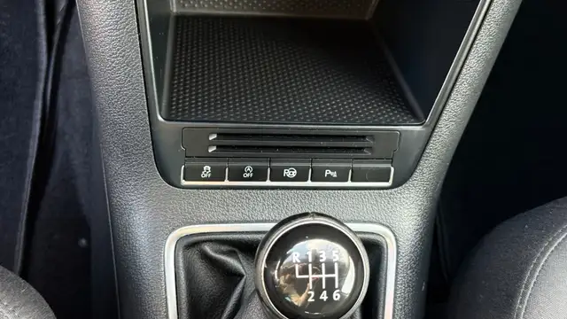 Volkswagen Tiguan view 16