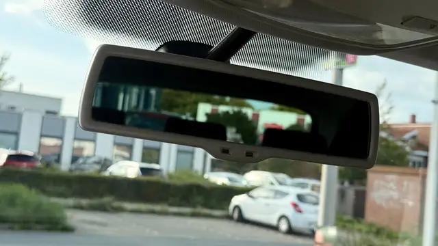 Volkswagen Tiguan view 22